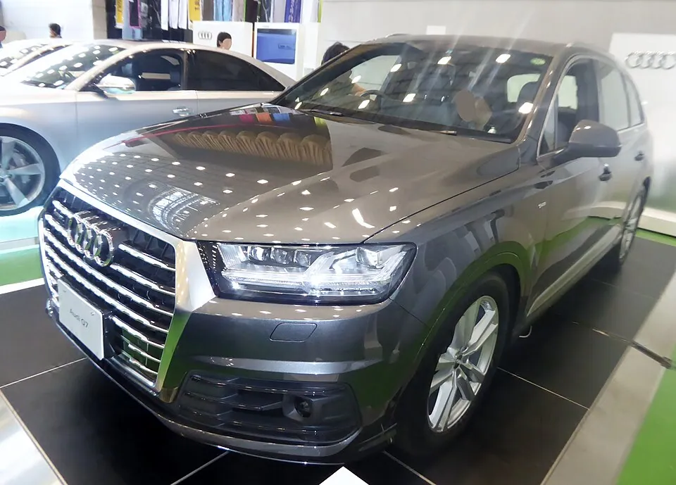 Audi Q7 4M 2.0 TFSI S line, вид спереди
